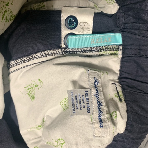 Tommy Bahama cargo shorts men’s sz 1XLB - Picture 3 of 3